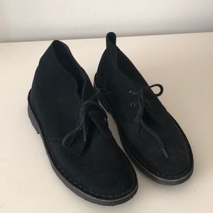 Black suede Clark’s originals desert boots